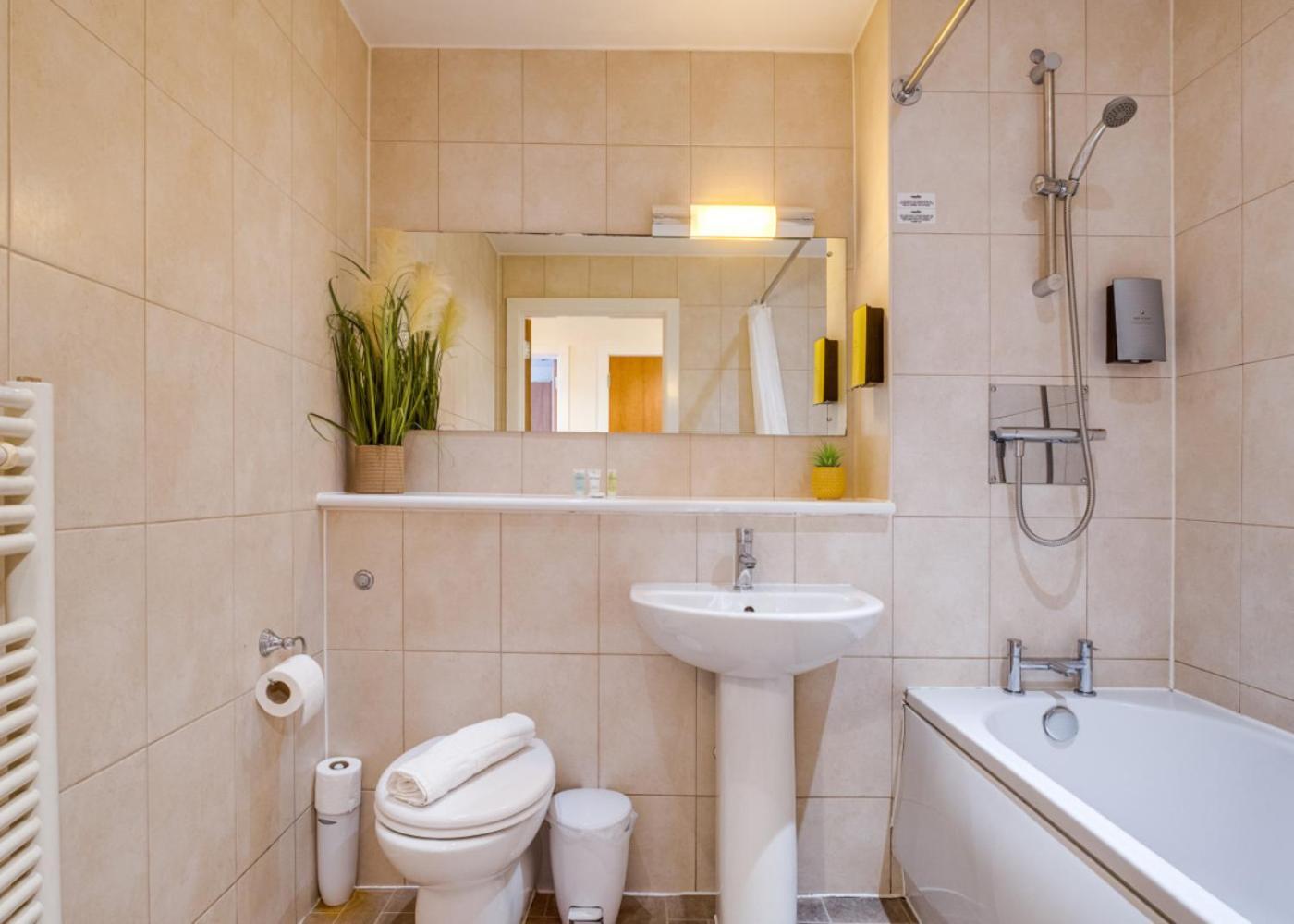Chinatown - One Bed - Balcony - Secure Parking - Fast Wifi - Birmingham City Centre - 49A Экстерьер фото